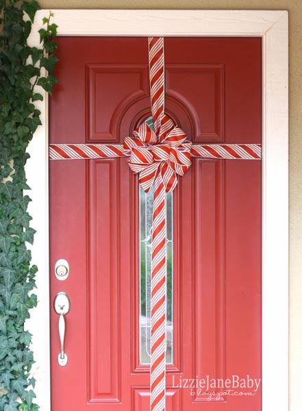 40 Festive Christmas Door Decoration Ideas  Ideas & Inspiration